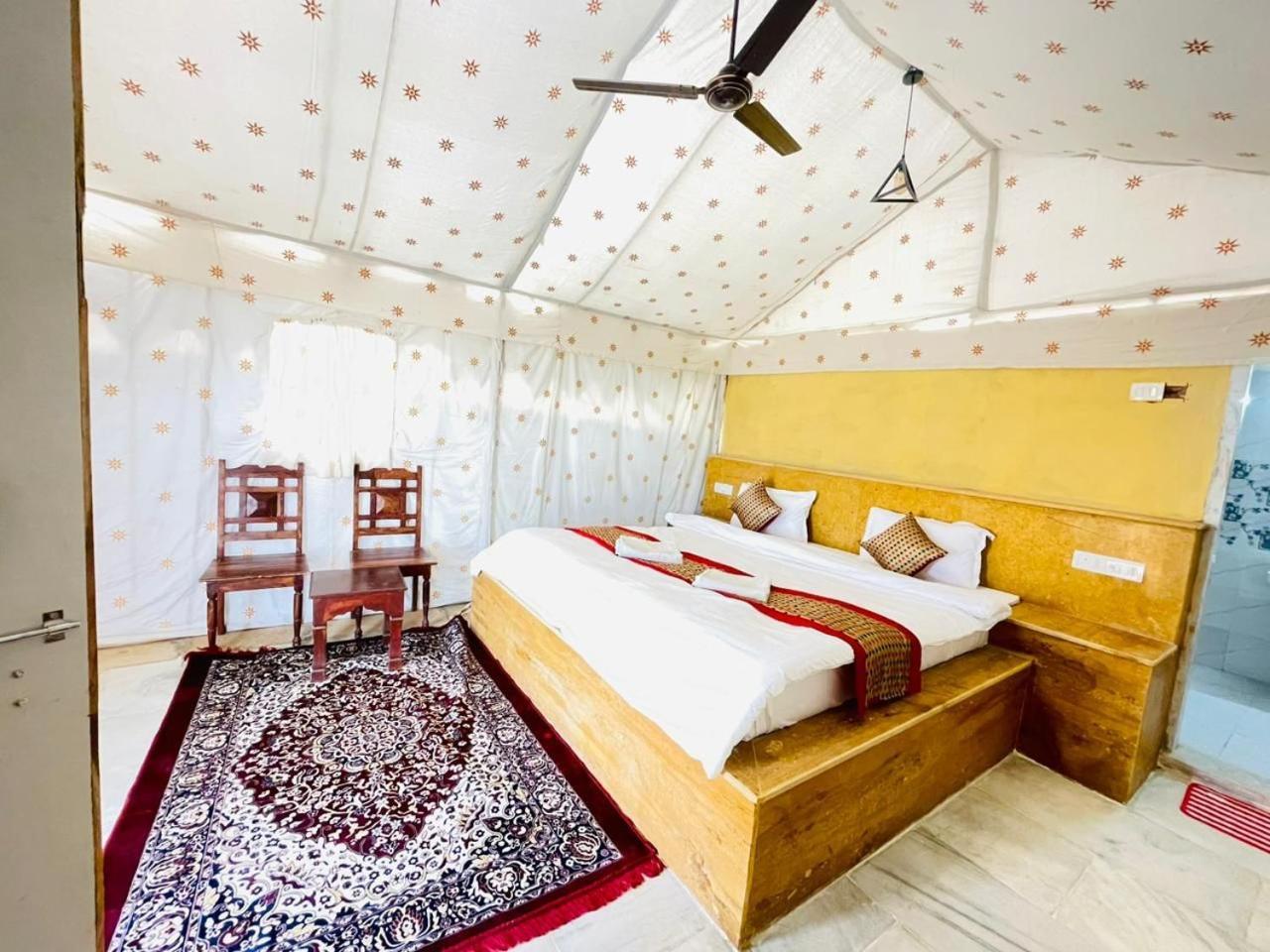Ozaki Desert Camp 斋沙默尔 外观 照片